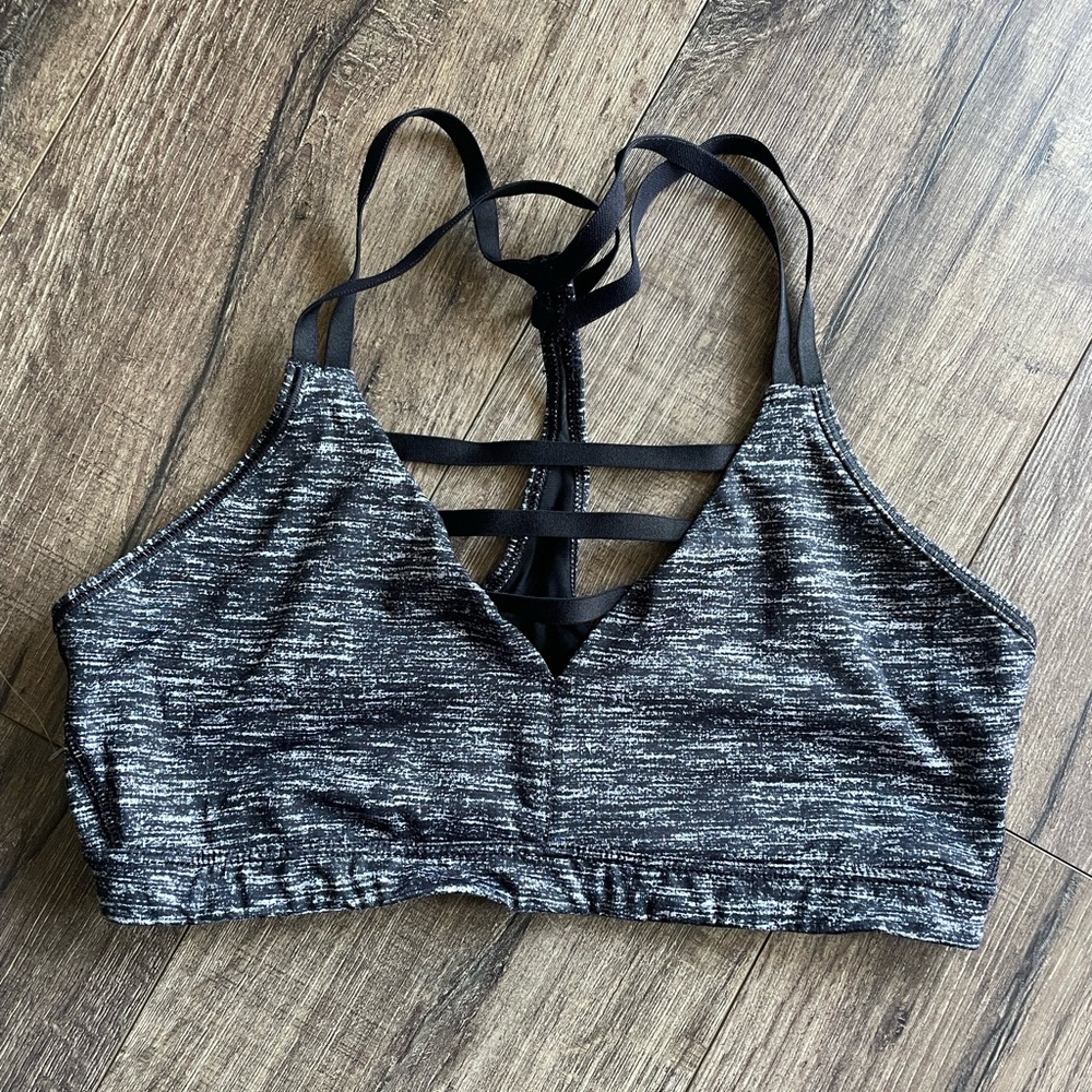 Victoria Secret VSX Sport Womens Medium Sports Bra